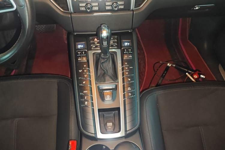 Used Porsche Macan 2014 Macan 2.0T Gear Lever