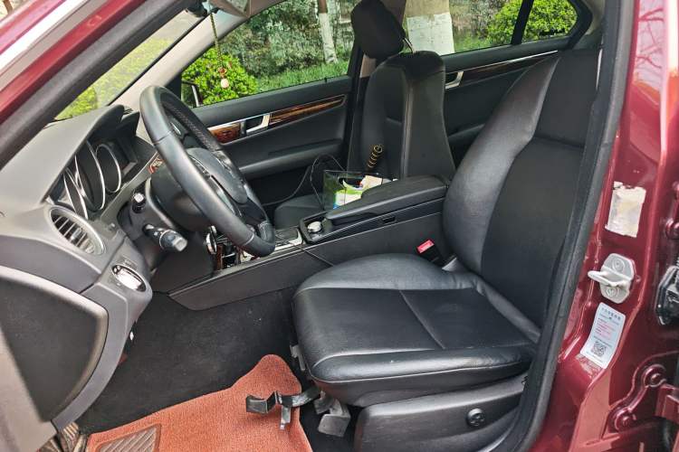 Used Mercedes-Benz C-Class 2011 C 200 CGI Elegant Model
