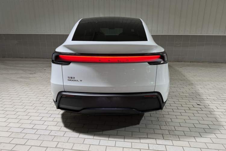 Used Tesla Model Y 2026 Rear-Drive Model