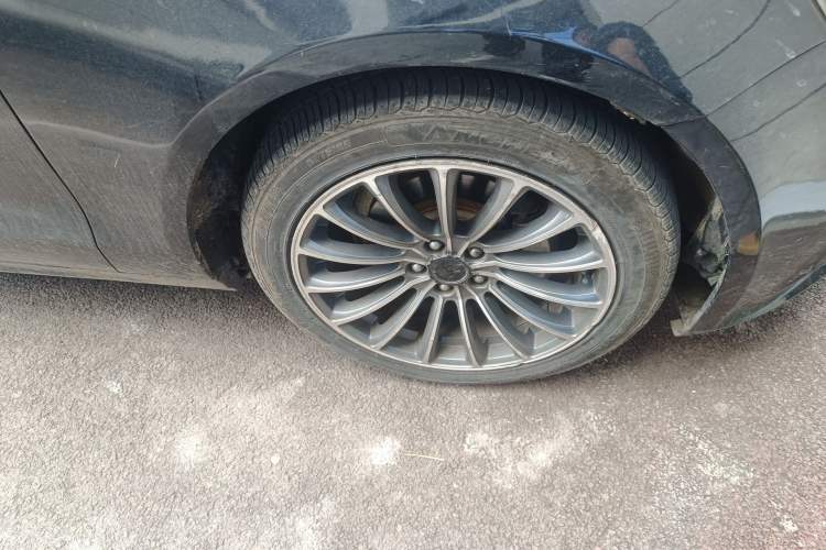 Used Zotye Z700 2018 Z700H 1.8T DCT Luxury Edition Right Front Wheel Hub