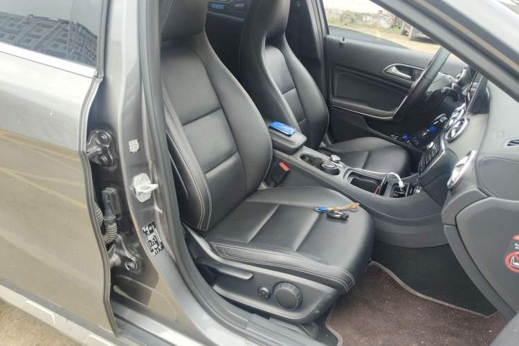 Used Mercedes-Benz GLA 2016 GLA 200 Fashion Model