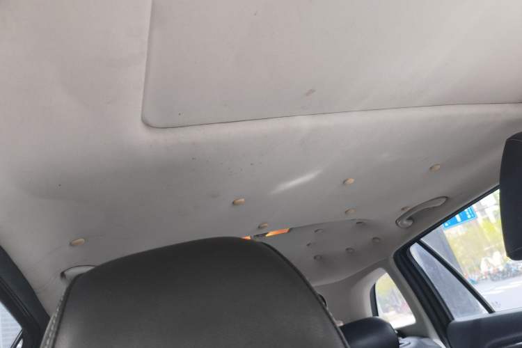 Used Volkswagen Cross Lavida 2014 1.6L Automatic Headliner