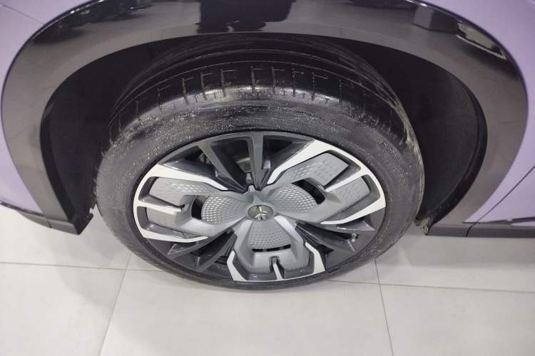 Used Hongqi Tiangong 08 2025 680 Ultra Four-Wheel-Drive Version Exterior 4