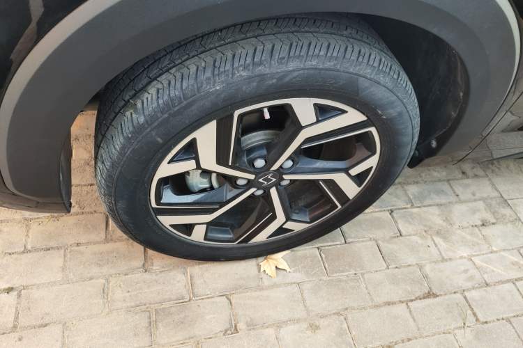 Used SOL X8 2021 300T DCT Prestige Smart Connect Edition 6 Seats