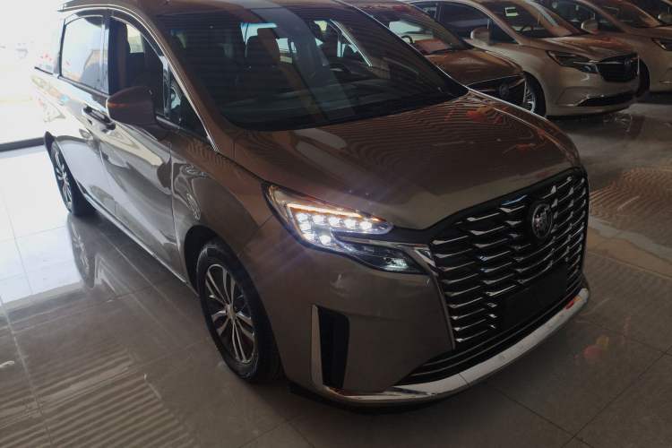 Used Buick GL8 2023 ES Lu Zun Deluxe Model
