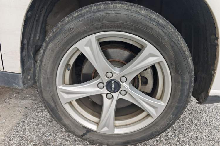 Used Haval H2 2018 Chuanxiang Edition Red Badge 1.5T Manual Two-Wheel Drive Fashionable Model Right Front Wheel Hub