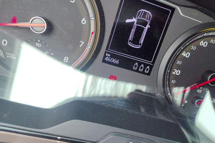 Used Volkswagen Tharu 2019 280TSI Two-Wheel Drive Luxury Version China VI Standard Odometer Close Up