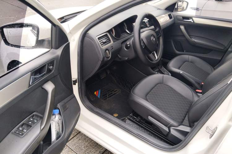 Used Skoda Rapid Spaceback 2019 1.5L Automatic Comfort Edition Driver Seat