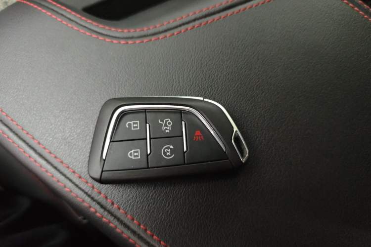 Used Cadillac CT5 2023 28T Platinum Edition Vehicle Key