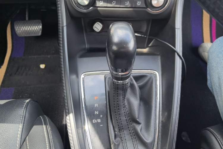 Used MG ZS 2017 1.5L Automatic Luxury Internet Edition
