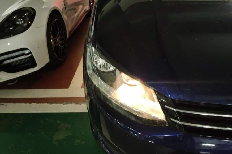 Used Volkswagen Sharan 2018 Revised Version 380TSI Comfort Edition 7-Seater
