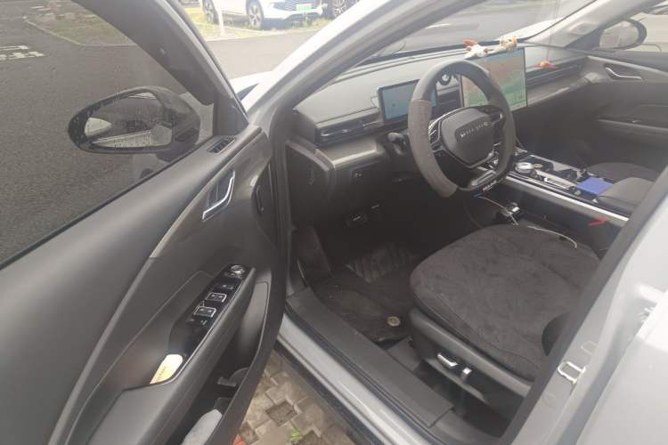 Used Wuling Xingguang 2024 Co-Creation Edition 510 Advanced Model
