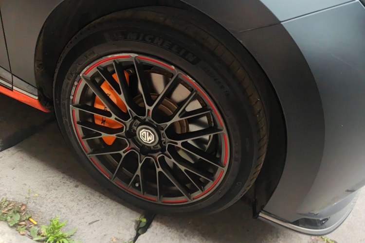 Used MG 4 EV 2022 460 km All-Wheel-Drive Performance Version
