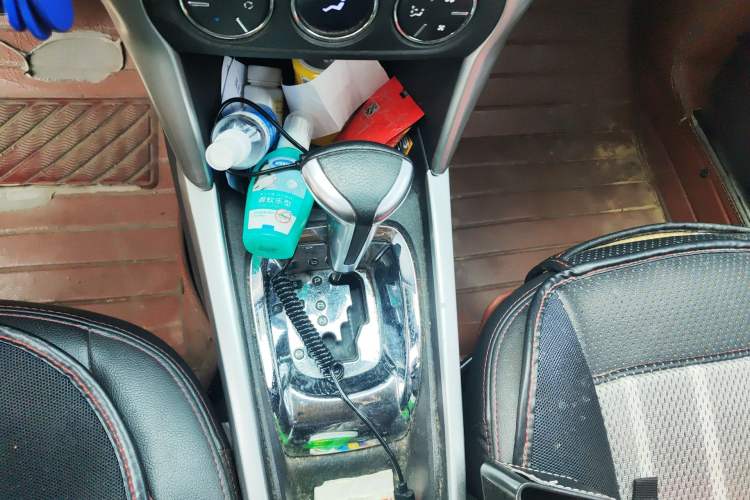 Used Citroen C3-XR 2015 1.6L Automatic Pioneer Model Gear Lever