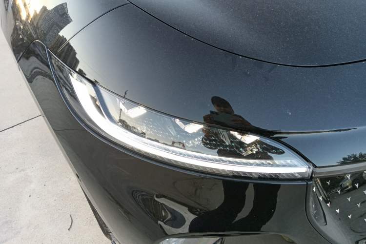 Used VOYAH COURAGE 2024 Four-Wheel Drive Global Edition Right Front Headlight