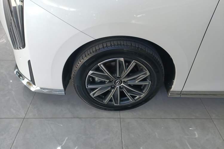 Used GAC Trumpchi M8 2024 Master Series 400T Ultimate Edition Exterior 4