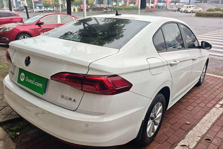 Used Volkswagen Bora 2021 1.5L Manual Fashion Smart Connect Edition