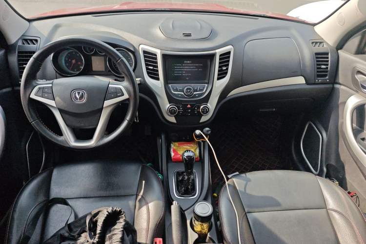 Used CHANGAN CS35 2015 1.6L Manual Luxury Model China IV Standard
