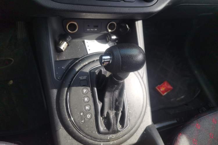 Used Kia Sportage R 2012 2.0L Automatic Two-Wheel Drive GL Trim
