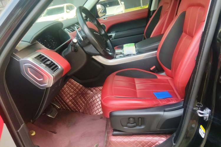 Used Land Rover Range Rover Sport 2021 3.0 L6 YAO Black Edition
