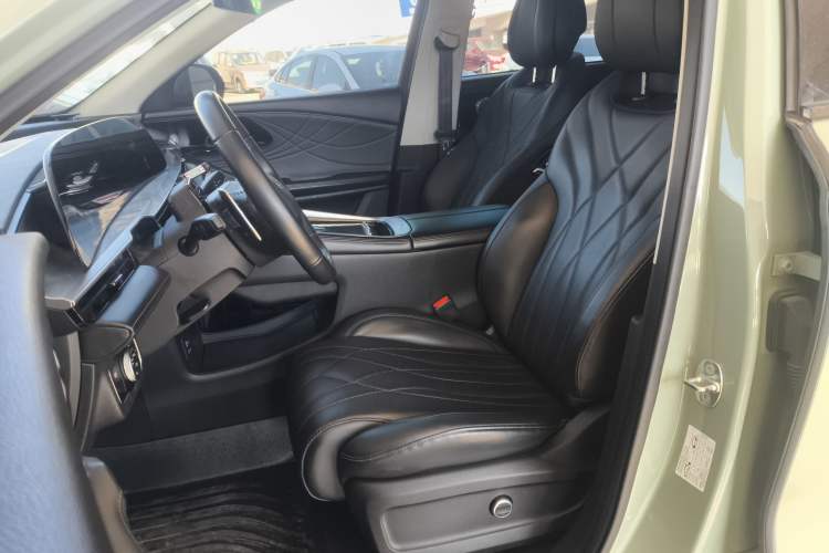 Used EXEED Stellar 2023 400T Two-Wheel Drive Comfort Edition