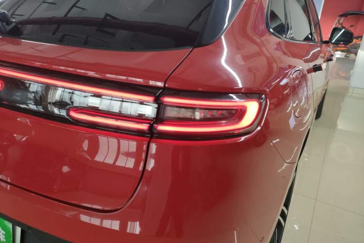 Used Hima AITO M5 2024 Extended-Range Max RS Four-Wheel Drive Advanced Intelligent Driving Version Exterior 3