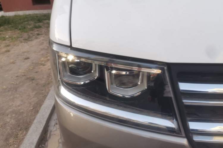 Used Jinbei New Hiace S 
