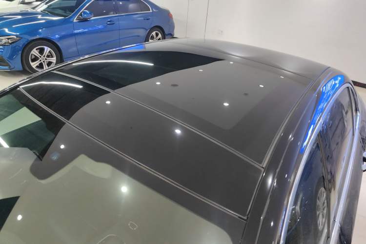 Used Mercedes-Benz E-Class 2019 Restyled E 300 L Sporty and Stylish Edition
