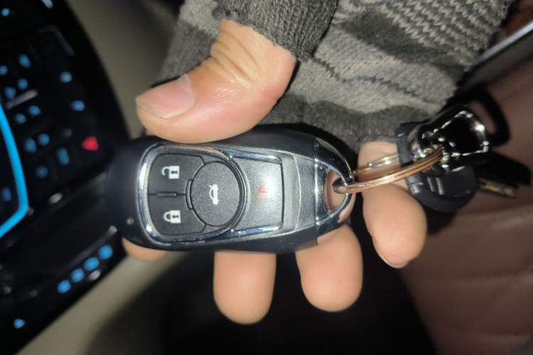 Used Buick GL8 2015 2.4L Luxury Business Premium Edition