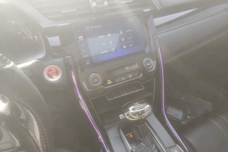 Used Honda Civic 2021 HATCHBACK 220TURBO CVT Trendy Cool Edition
