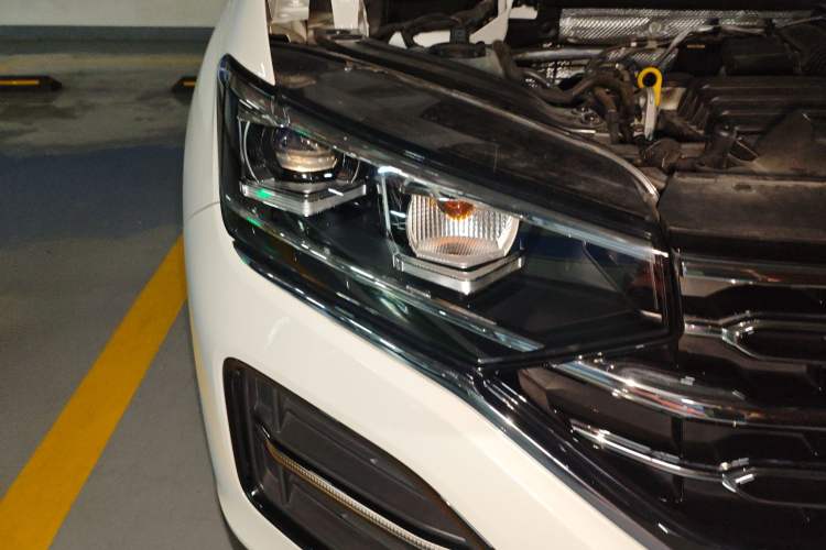 Used Volkswagen Tayron 2022 280TSI Two-Wheel Drive Luxury Smart Connectivity Version
