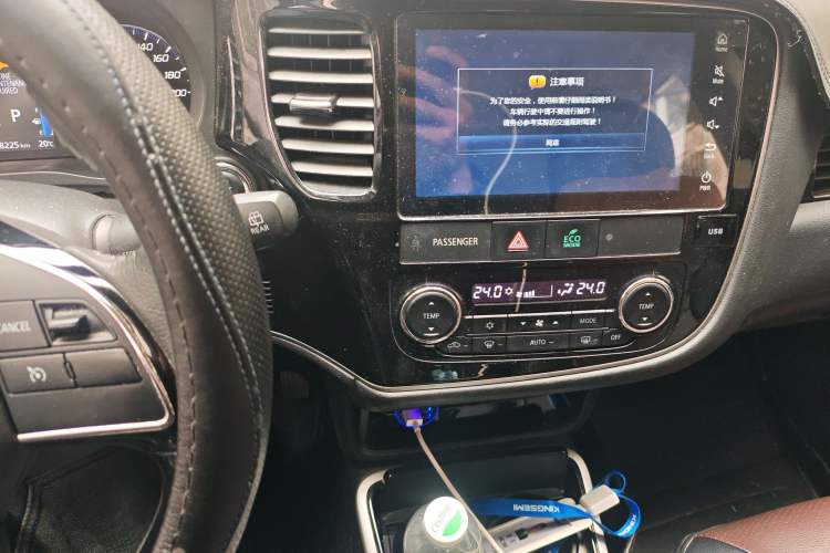 Used Mitsubishi Outlander 2019 2.0L Two-Wheel Drive Comfort Edition 5 Seats China VI Standard