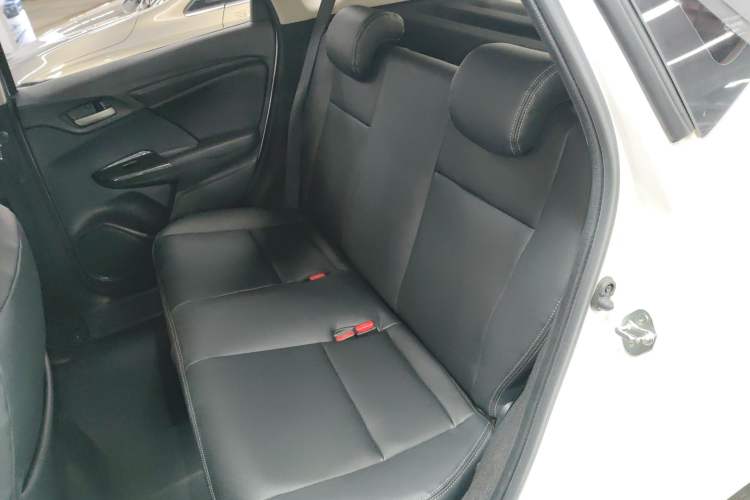 Used Honda Fit 2016 1.5L LXS CVT Comfort Sunroof Version
