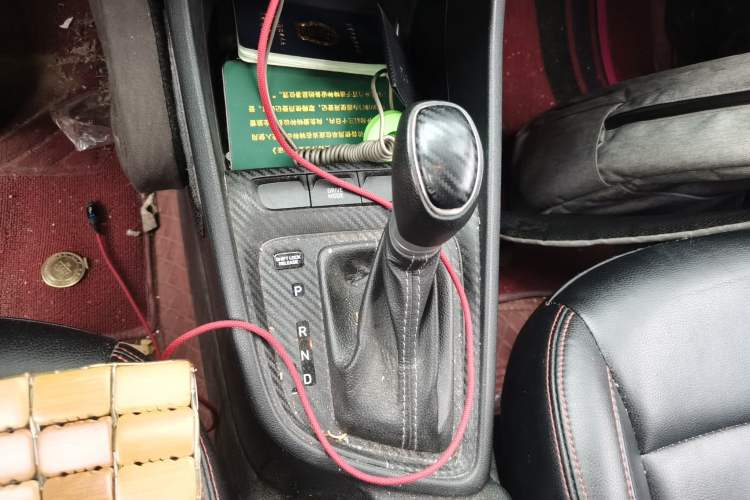 Used Hyundai Celesta 2020 1.6L Automatic GL Enjoyable Edition Gear Lever