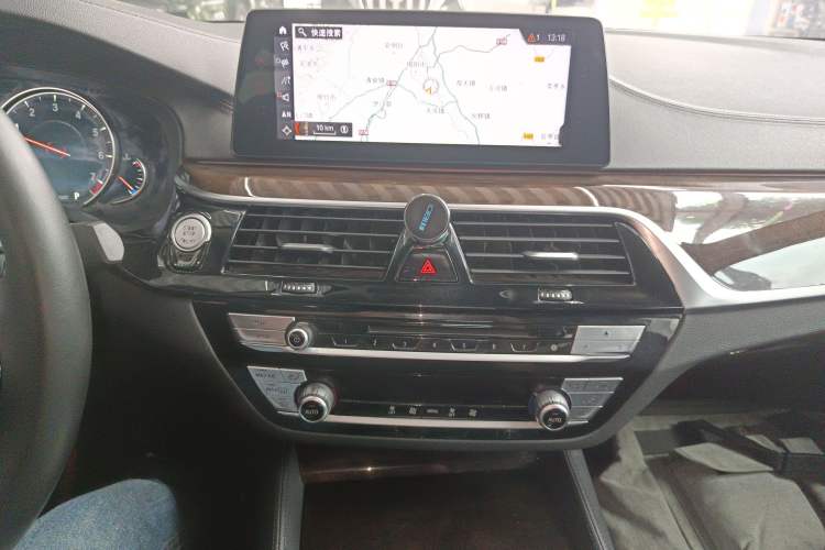 Used BMW 5 Series 2018 525Li Luxury Package