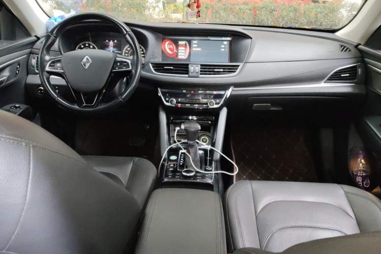 Used BORGWARD BX7 2016 28T Two-Wheel Drive Luxury Version 5 Seats
