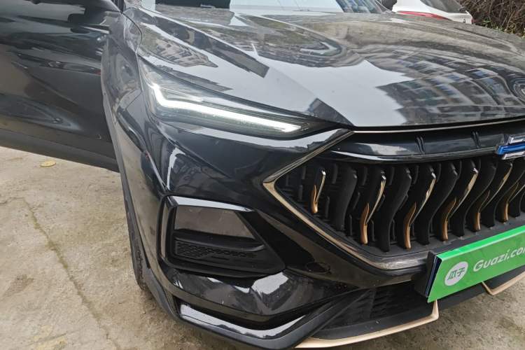 Used CHANGAN OSHAN X5 2022 1.5T DCT Xiake Edition Right Front Headlight