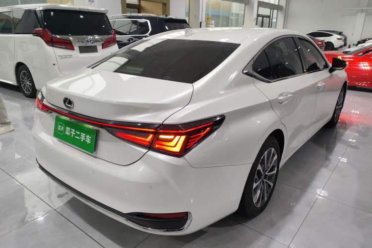 Used Lexus ES 2025 200 Premium Edition
