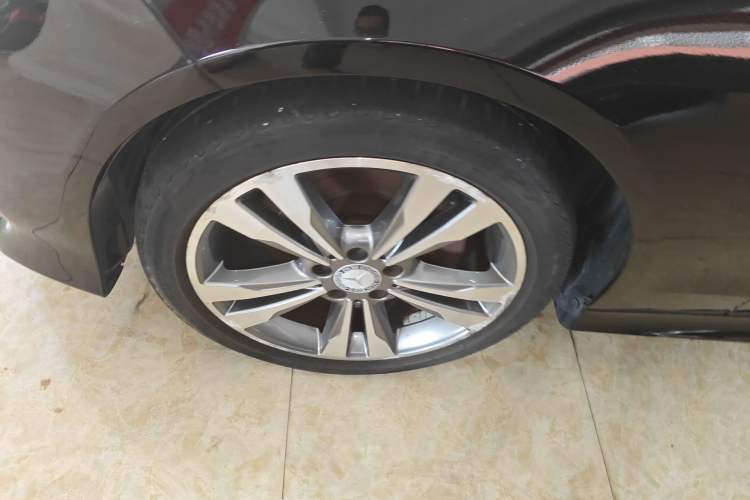 Used Mercedes-Benz E-Class 2015 Restyled E 260 L Sport Edition Exterior 4