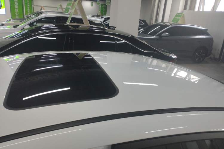 Used Geely Auto Emgrand L HiP 2022 1.5TD-DHT Pro 100KM Super Rui Roof