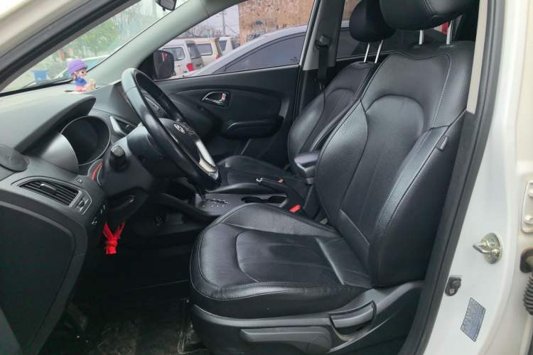 Used Hyundai ix35 2015 2.0L Automatic 2WD Smart Version China V Standard