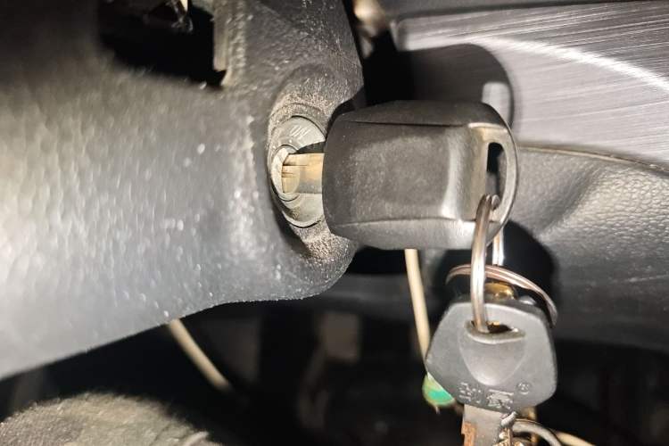 Used CHANGAN KAICHENG Ruixing M60 2023 1.6L CNG Comfort-Grade 6-Seater Passenger Vehicle Vehicle Key