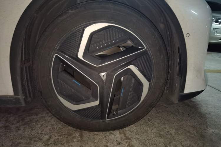 Used Deepal L07 2024 530 Max Qiankun Intelligent Driving ADS SE Pure Electric Version