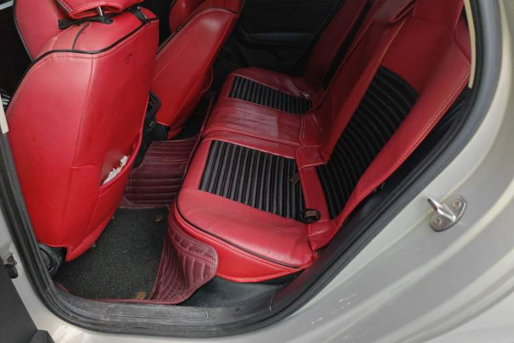 Used Volkswagen Lavida 2018 280TSI DSG Comfort Edition China V Standard Left Rear Seat