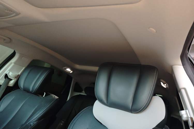 Used Buick LaCrosse 2023 28T Prestige Edition Headliner