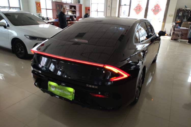 Used Wuling Xingguang 2024 Co-creation Edition 150 Standard Model Rear Right 45 Deg