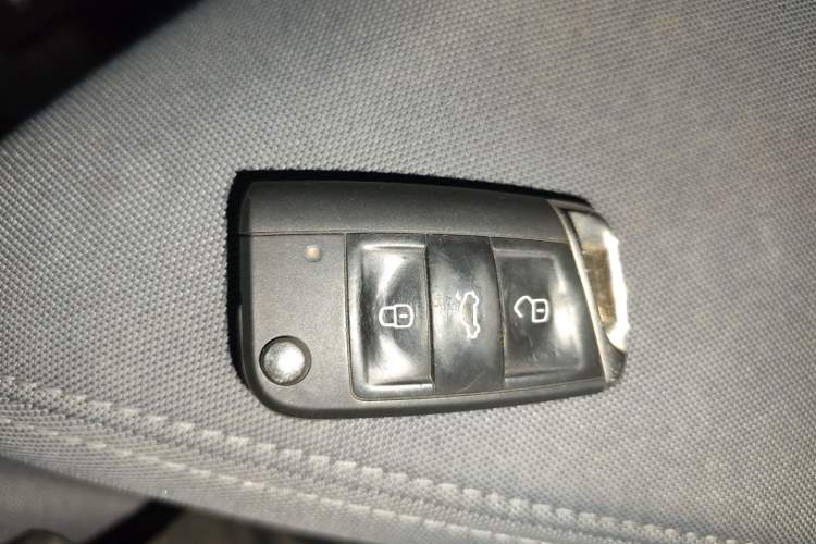 Used Volkswagen Lavida 2023 Revised 1.5L Automatic DeYi Edition