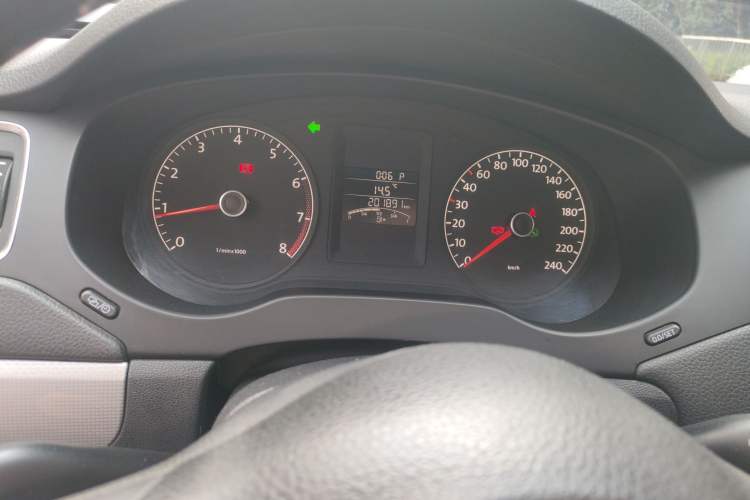 Used Volkswagen Sagitar 2012 1.6L Automatic Comfort Edition
