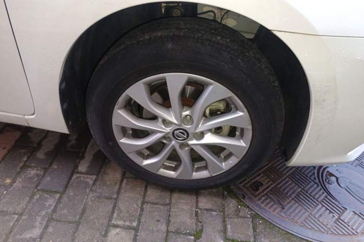 Used Nissan Sylphy 2016 1.6 XL CVT Deluxe Edition Right Front Wheel Hub