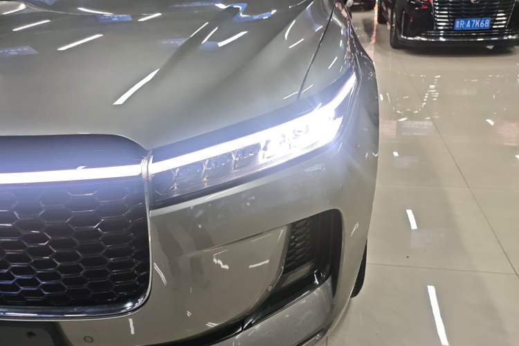 Used Li Auto ONE 2021 Extended-Range 6-Seater Version Left Front Headlight